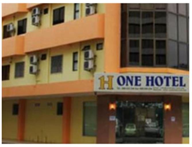 One Sadong Jaya Hotel *